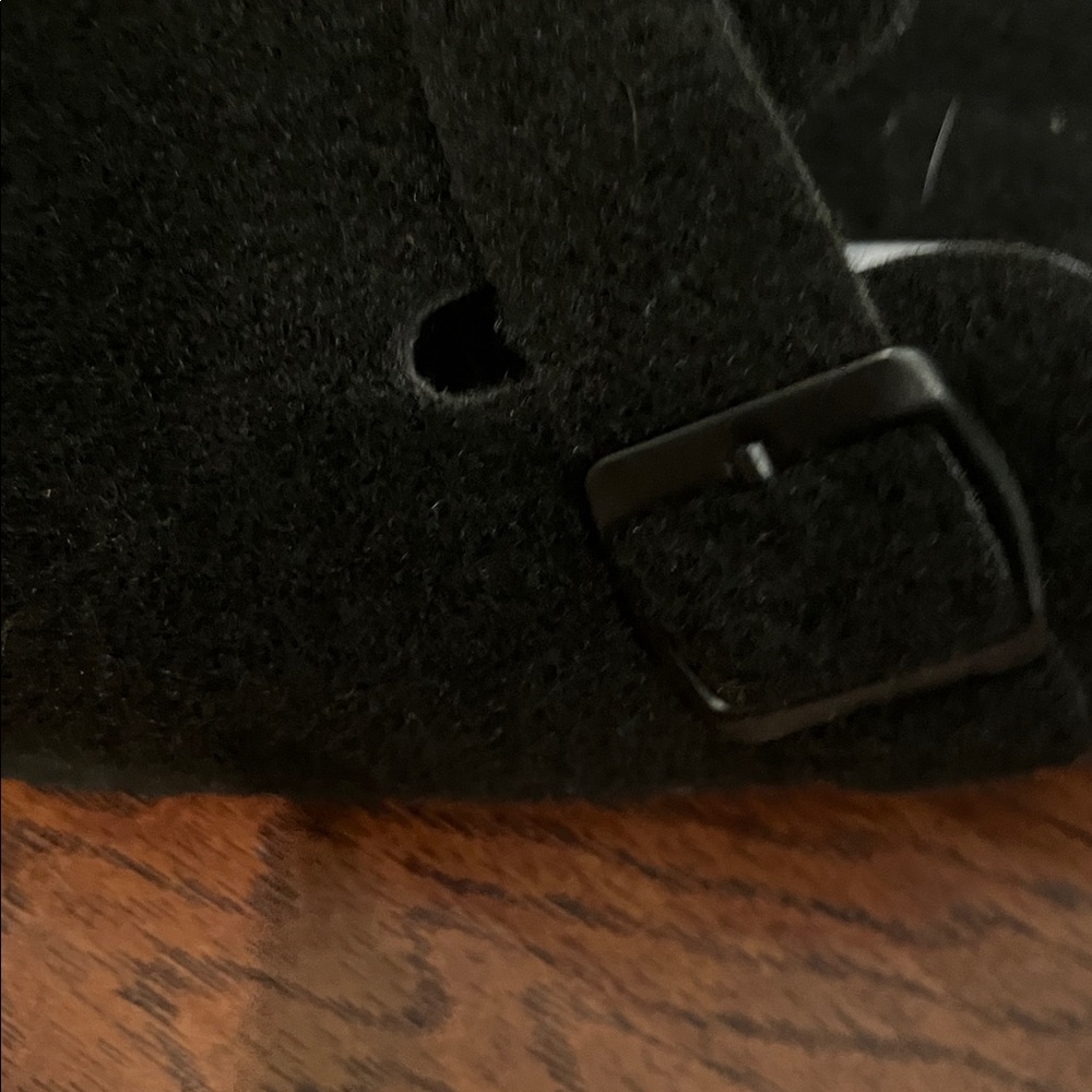 Cushionaire Black Clogs - Picture 3 of 5